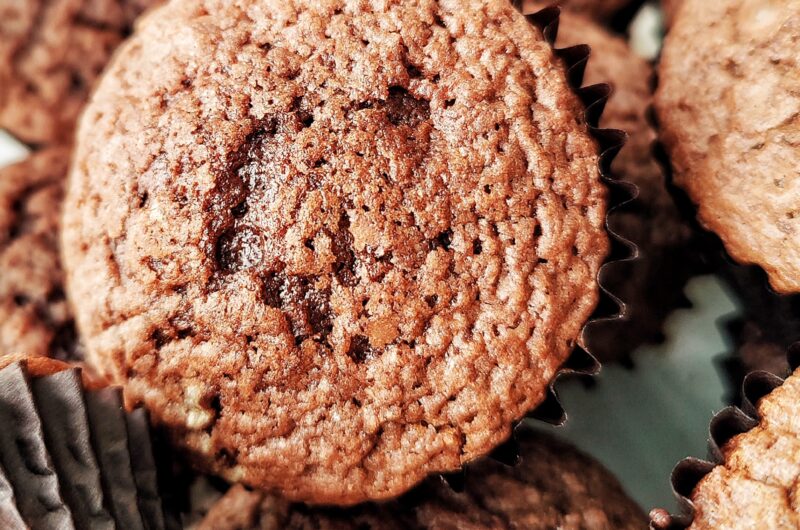 The LAZIEST MOISTEST Chocolate Cupcakes