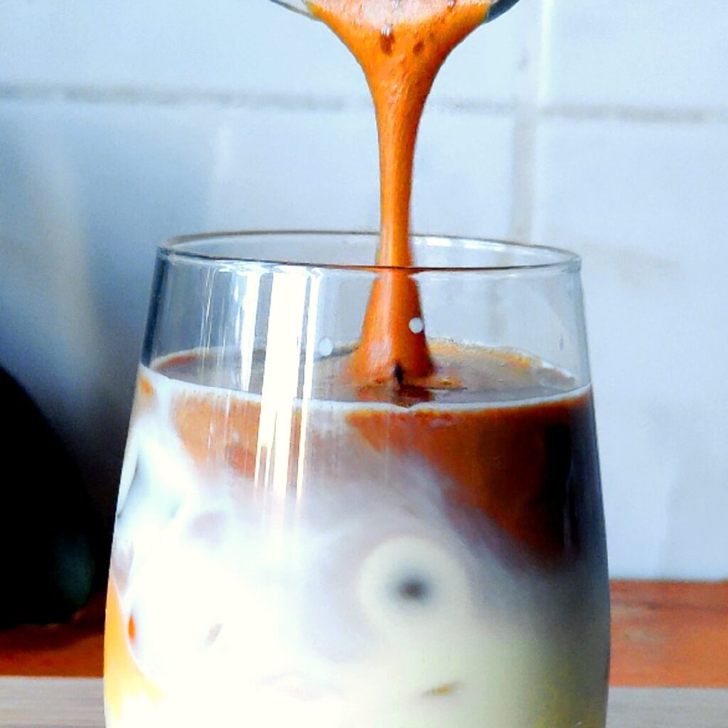 saffron iced latte