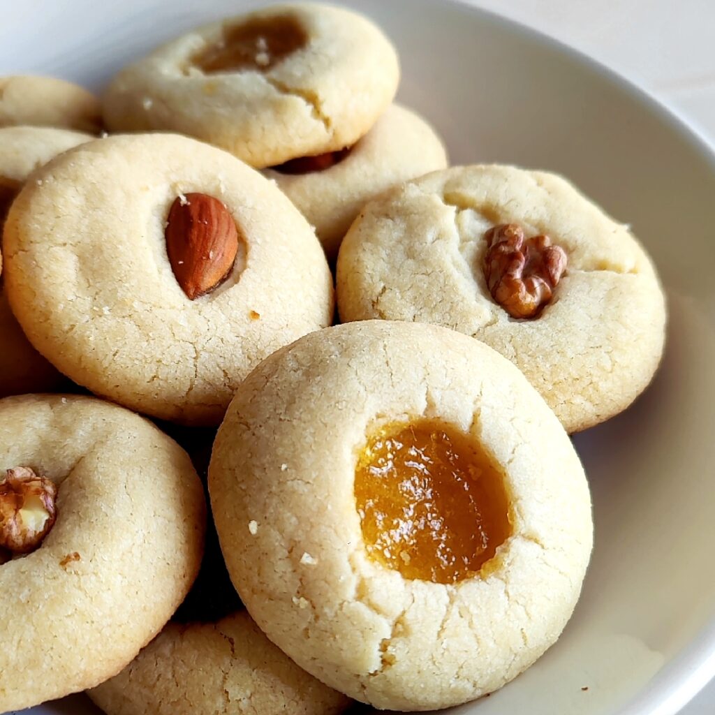 ghraybeh middle eastern shortbread cookies